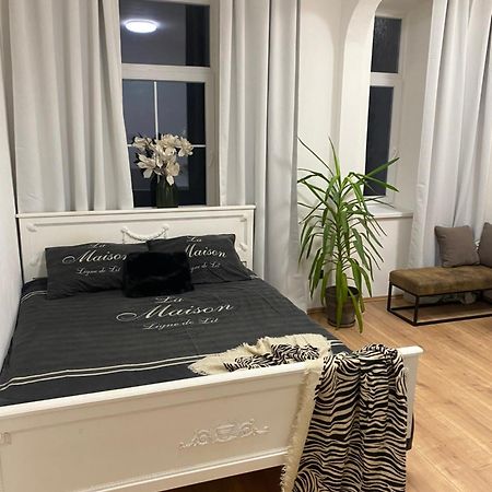 Apartman Trznice Olomouc Buitenkant foto