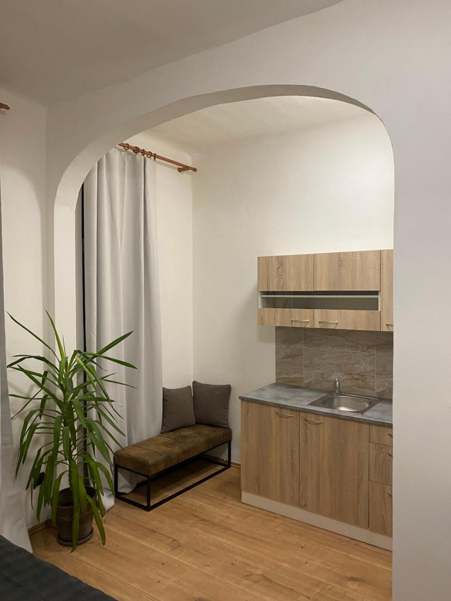 Apartman Trznice Olomouc Buitenkant foto